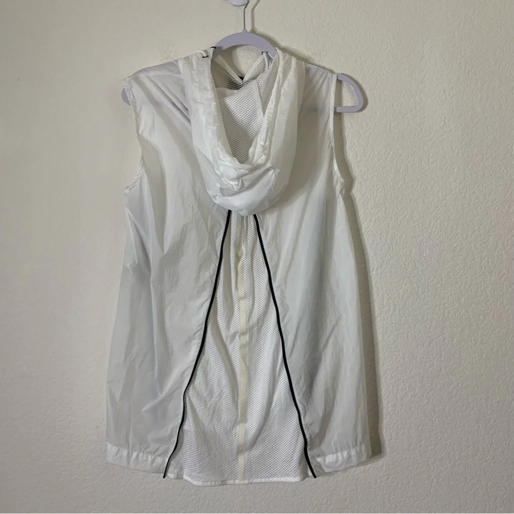 Nike Sportswear Tech Hypermesh Sleeveless Hooded Women's Vest white S NWT - Picture 11 of 13